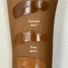 Long-lasting transfer-proof foundation SPF 20